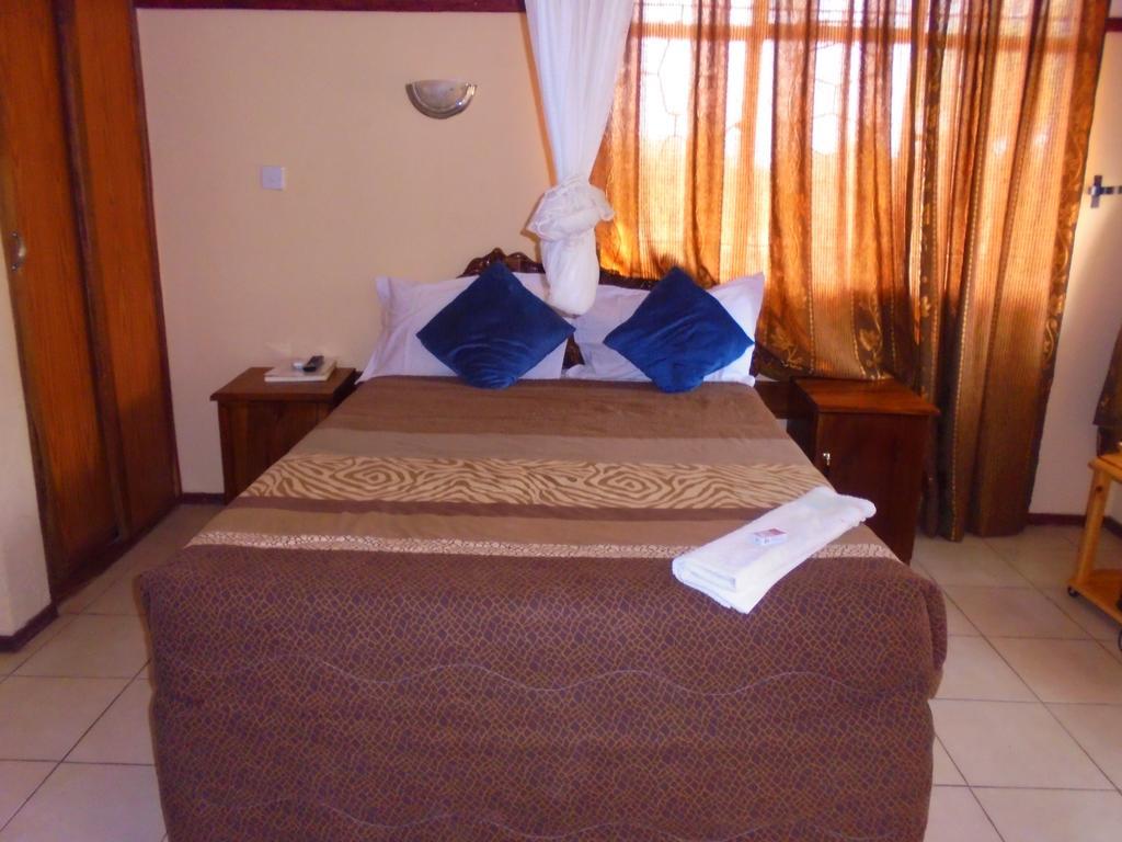 White Rose Lodge Livingstone Habitación foto