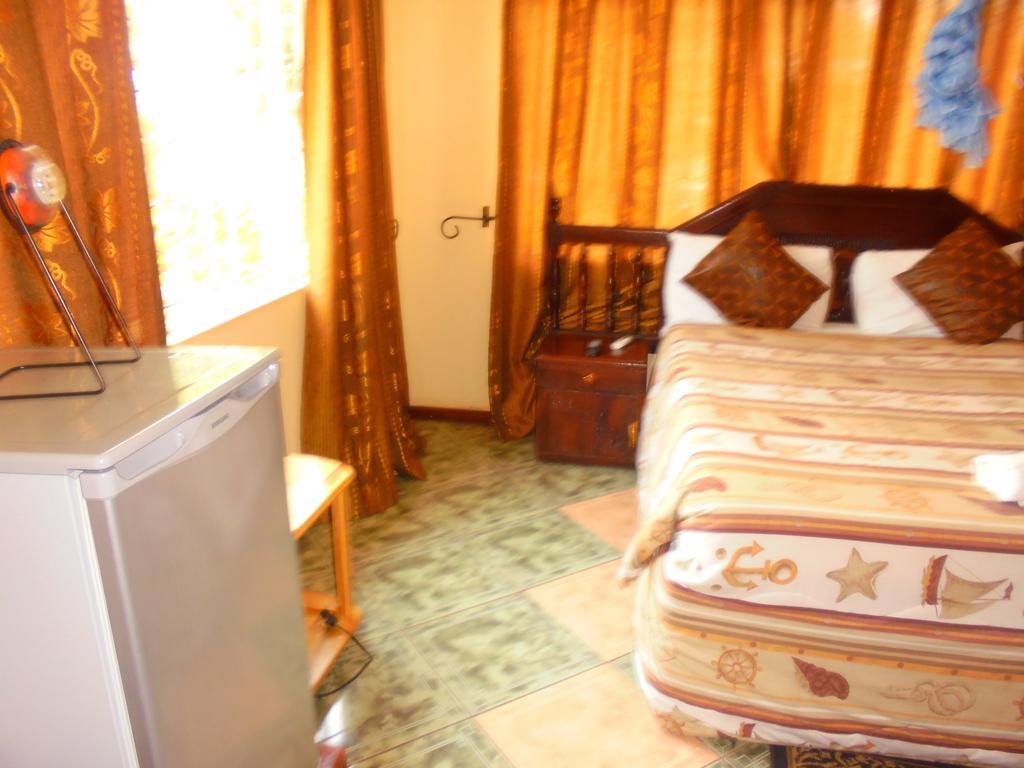 White Rose Lodge Livingstone Habitación foto