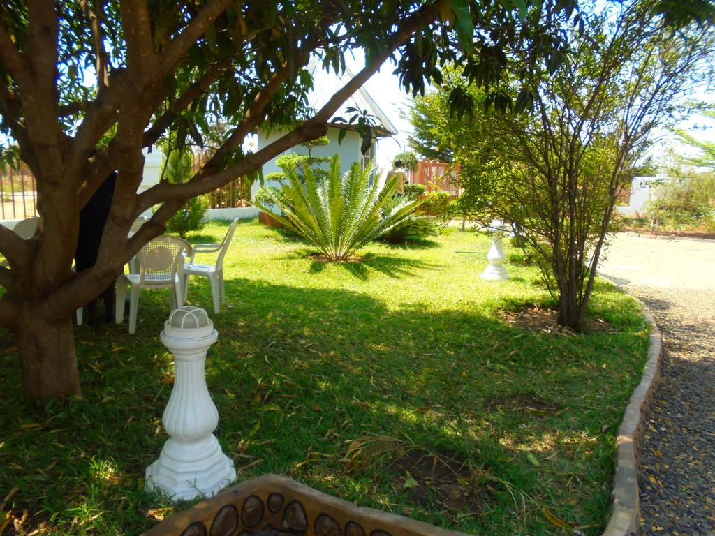 White Rose Lodge Livingstone Exterior foto